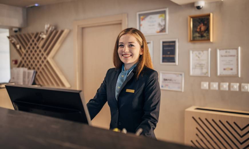 funciones-de-un-recepcionista-de-hotel